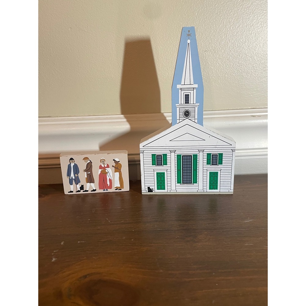 The Cats Meow Village Center Meeting House Old Sturbridge Village Wood 2pcs